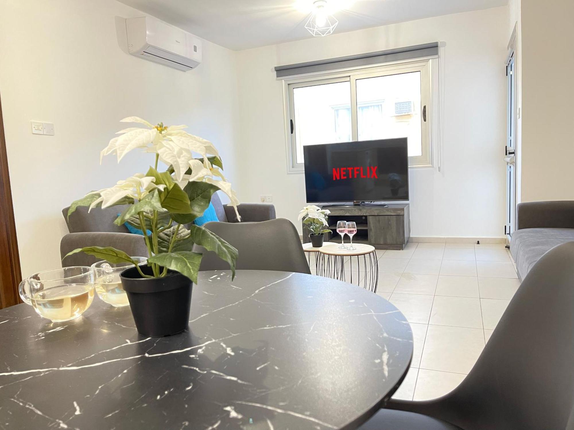 Aurora Holiday Apartment - Ayia Napa Exteriör bild