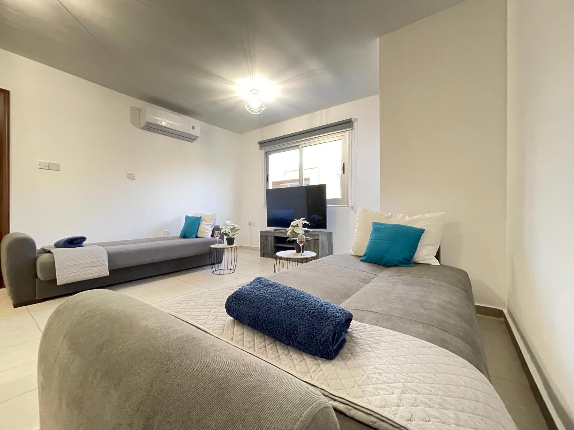 Aurora Holiday Apartment - Ayia Napa Exteriör bild
